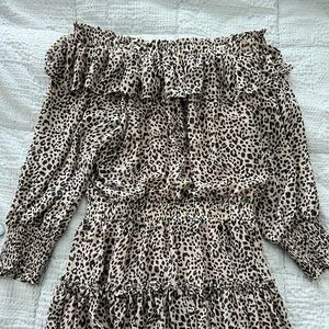 Misa style dress